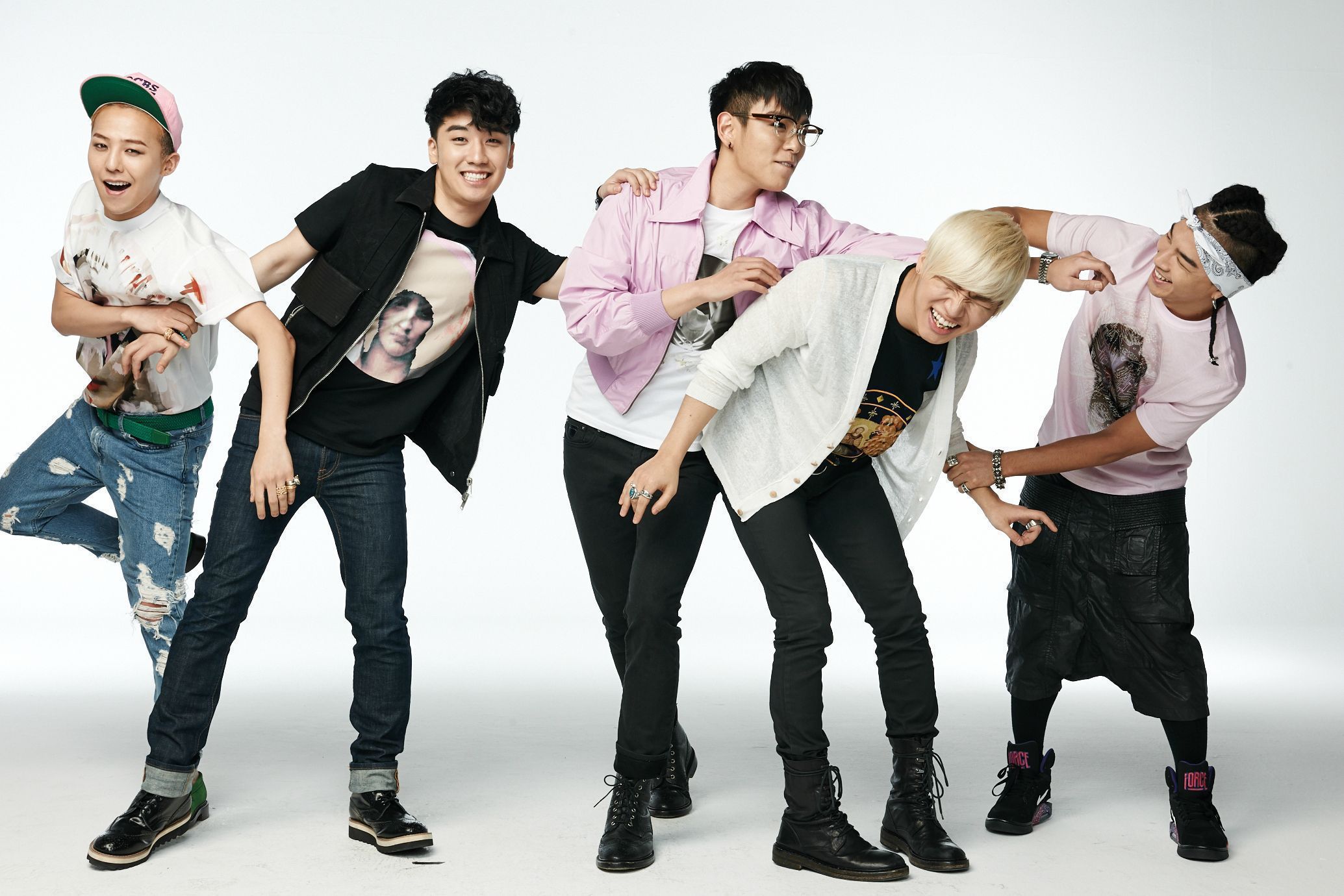 Bang n. Корейская группа big Bang. Биг Бен группа. BIGBANG группа Кореи. Биг Бен кпоп группа.