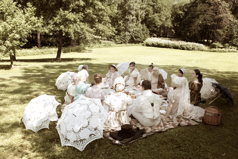 Пикник 19. Пикник 19 век. Англия пикник 19 века. Эстетика 19 века Англия пикник. Викторианская эпоха пикник.