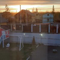 ~наш дворик ~(качелька сломалась за день "фотосьёмки")"