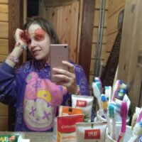 единственное чудо этого зеркала отражается в нем (от скромности не умрем) 😌🤙