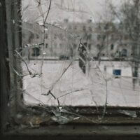 goodbye windows 🤓🤓 [white room]