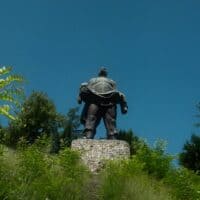 Махарашвилиб старик ушедший на фронт ради поисков своего раненго сына