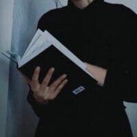 Нил Гейман "Никогде" – вот что скрывается за чёрной обложкой 