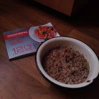 Книга рецептов Redmond и блюдо из книги